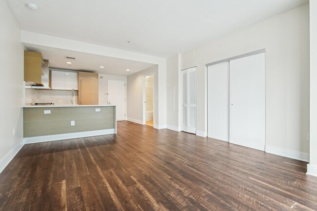 Photo - 77 Hudson St Unit 2701