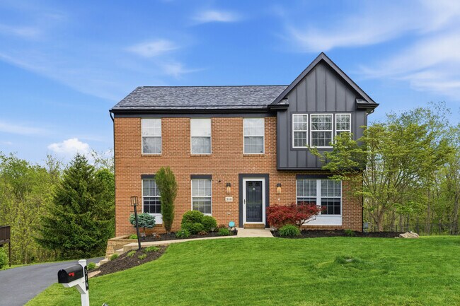Photo - 316 Bridlewood Ct