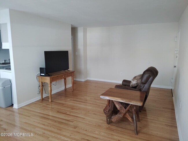 Photo - 59 Stonehurst Blvd Unit C