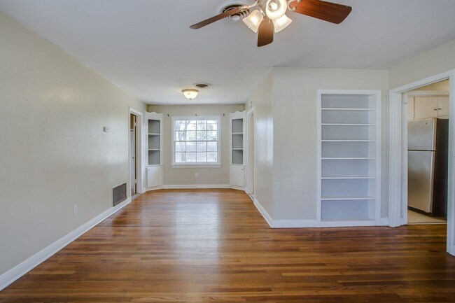 Photo - Pre-leasing for June!