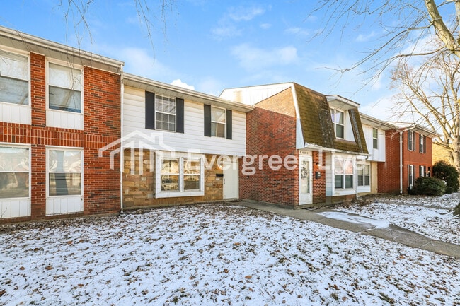 Photo - 7523 Mt Hood