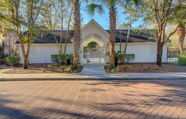 Photo - 7933 Shadow Oak Dr