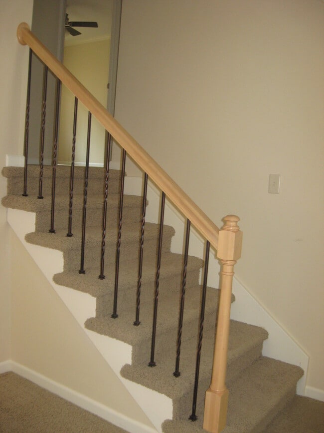 Photo - 5633 Parker St