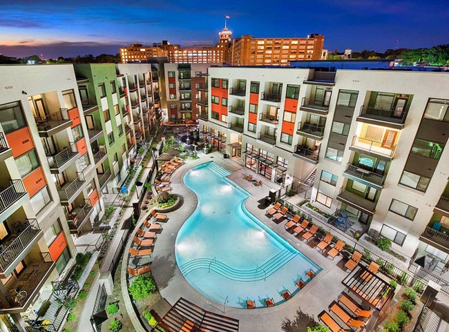 AMLI Ponce Park