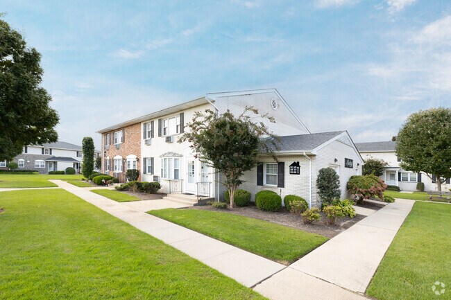 Photo - Bethpage Townhouse