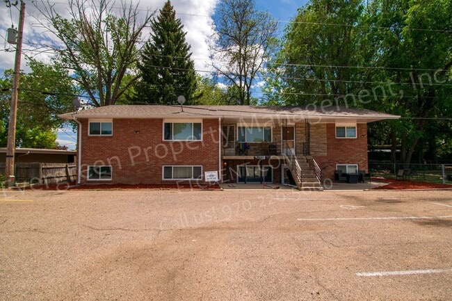 Building Photo - 1110 Gard Pl Unit C