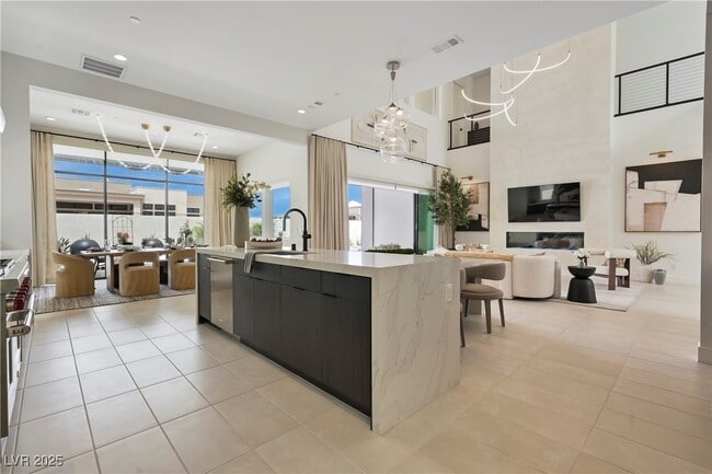 Photo - 10718 Desert Hts Ave