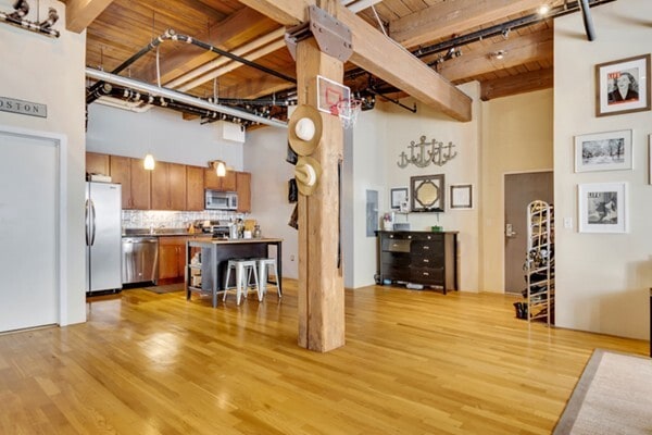 Photo - 43 Charlton St Unit B106