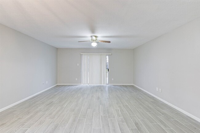 Photo - 7815 Barnhill Dr
