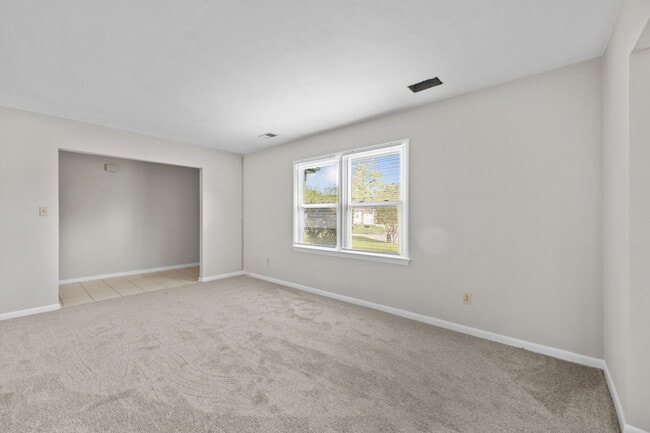 Photo - 5667 Heathwood Ct