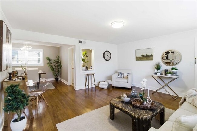 Photo - 3660 Peachtree Rd NE Unit 3H