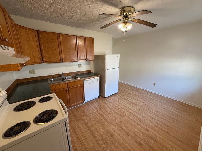 Photo - 2450-2452 Hiawatha St Unidad 2450