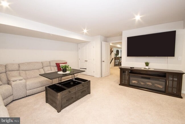 Photo - 225 Brafferton Blvd