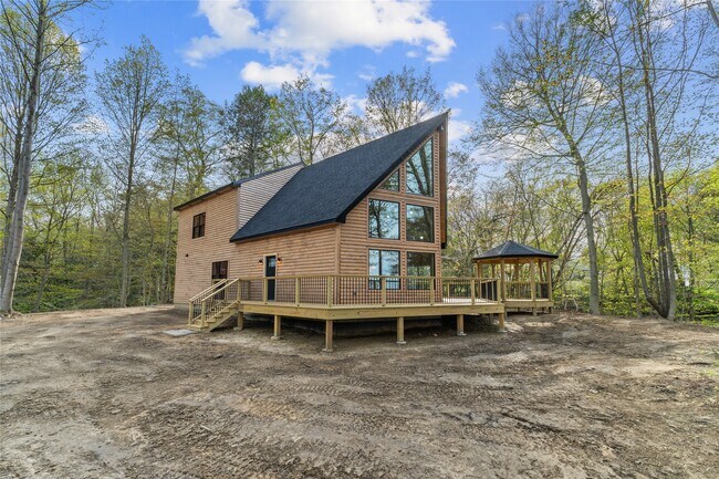 8498 E Lake Rd