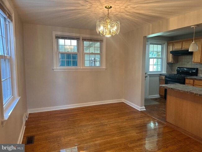 Photo - 518 Gordon Ave