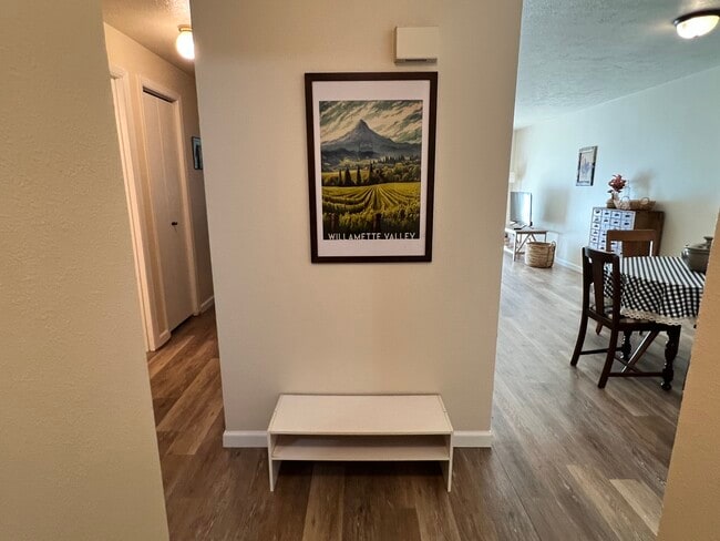 Photo - 376 Catron Street North