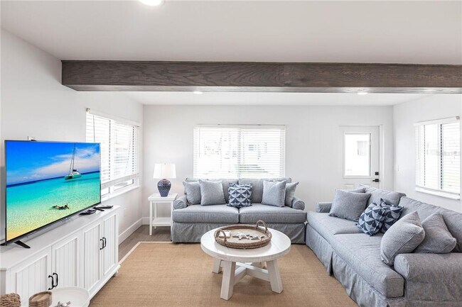 Photo - 6020 Midnight Pass Rd