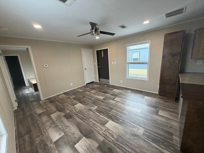 Photo - 1121 Connor Ave