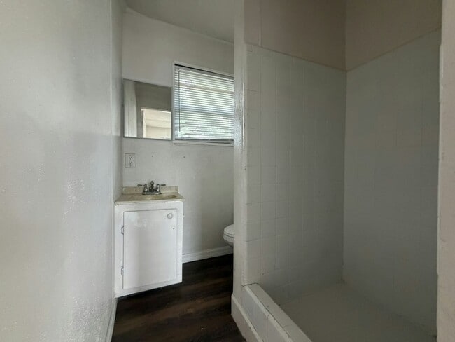 Photo - 1911 Citrus Blvd