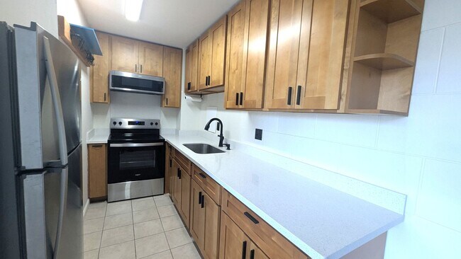 Photo - Beautiful 2 beds 1 bath  1 covered parking in Waialae, Honolulu Unit 423