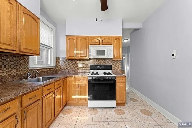 Photo - 211 McAdoo Ave Unit 2nd Floor