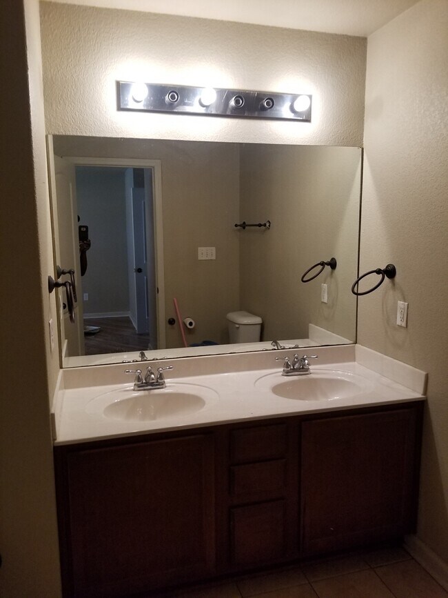 Photo - 14108 magnolia glenn