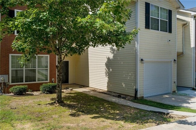 Photo - 7683 Creekside Ln