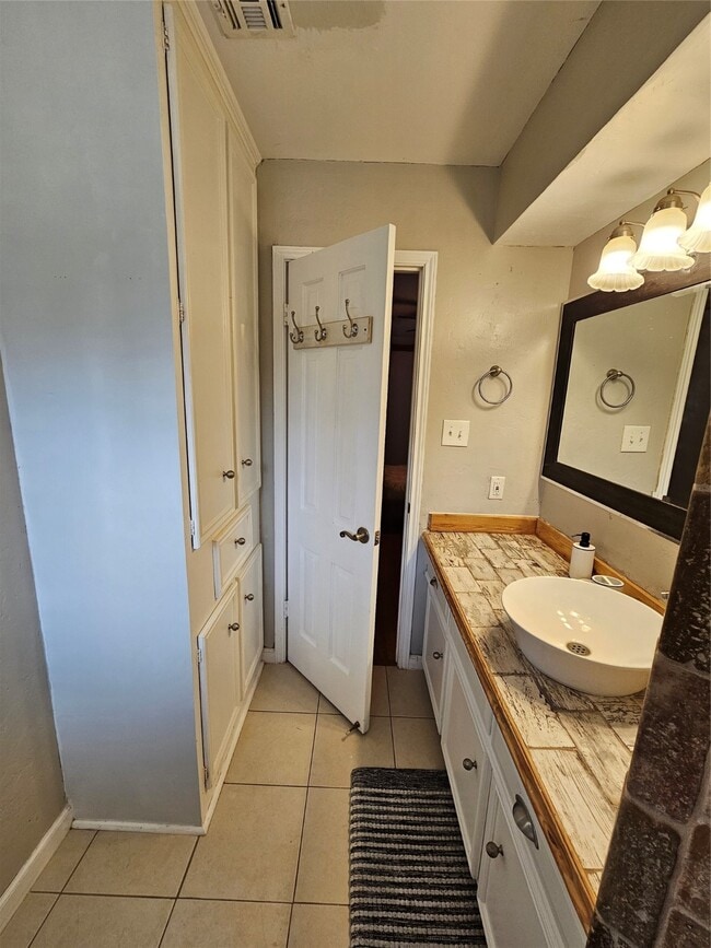 Photo - 17911 Beaver Creek Dr Casa