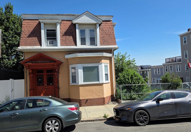 Photo - 78 Falcon St Unit 2