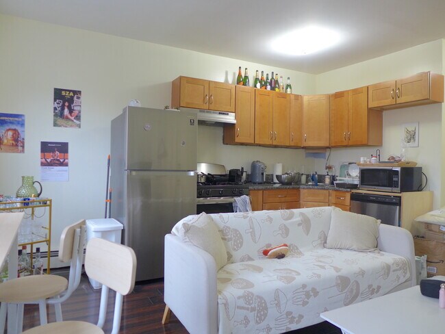 Photo - 6 Worthington St