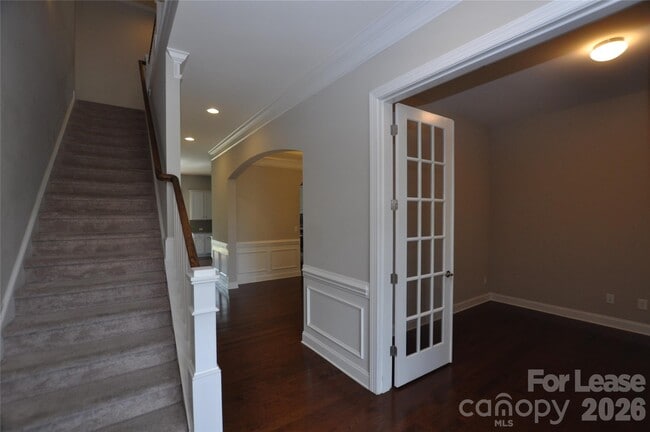 Photo - 1004 Sterling Dr