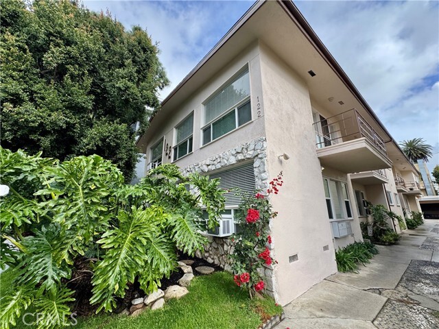 Building Photo - 122 Croft Ave Unit 7