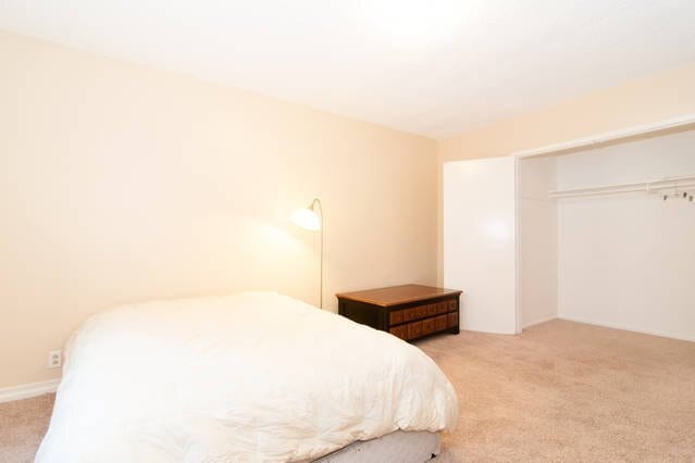 640 Elm Ave
