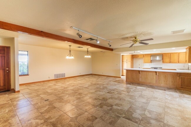 Photo - 3 bed, 2 bath home AVAILABLE NOW FOR RENT! $1,800/month.