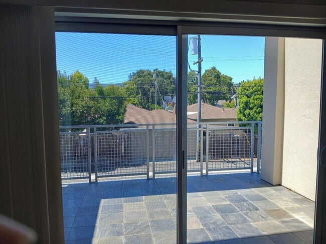 Photo - 1580 Laurel St Unidad 1