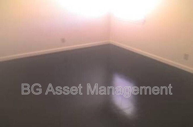 Photo - 152 Marina Way