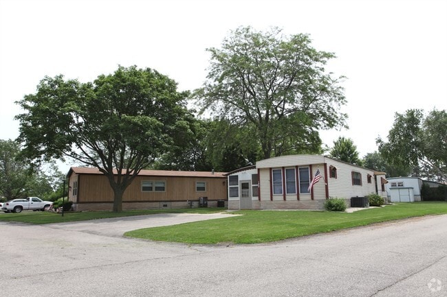 Photo - OAKDALE ESTATES PARK & SALES