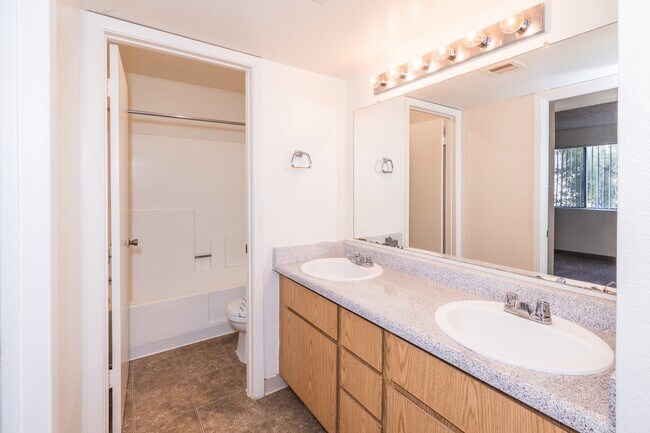 Boulder Creek Apartments