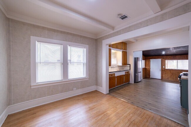 Photo - 1927 Lee Hall St