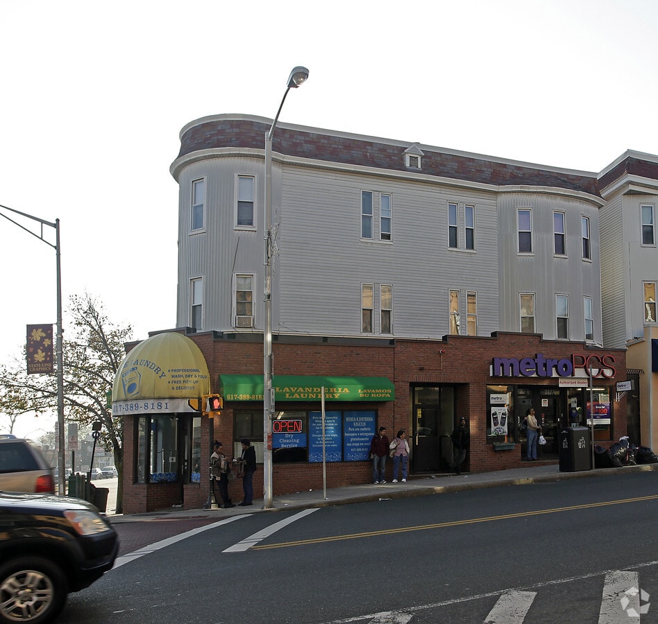 Photo - 721 Broadway Apartments