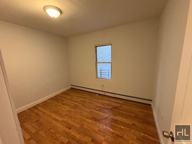 Photo - FTELEY AVENUE, BRONX Unit 1