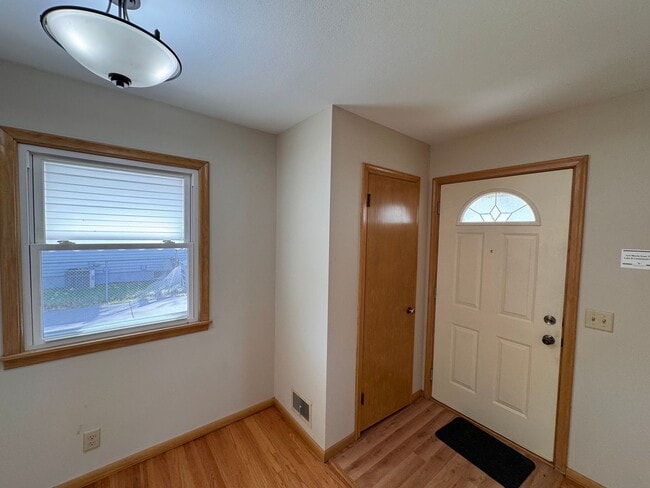 Photo - AVAILABLE NOW! Gorgeous, Newly Renovated 5...