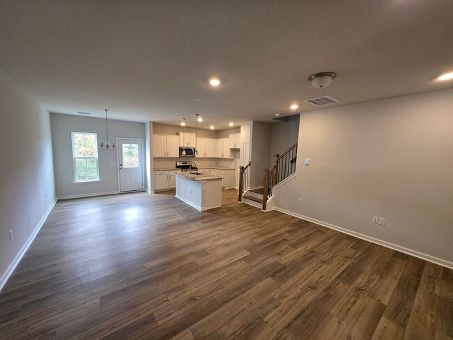 Photo - Charming 3 Bedroom Home Located in Raleigh