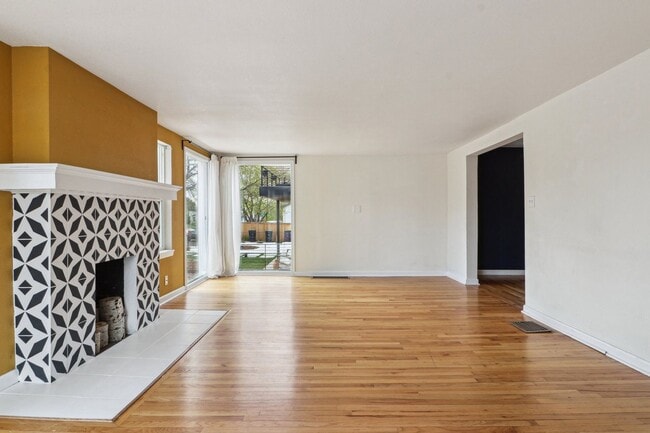 Photo - 3801 Adams St