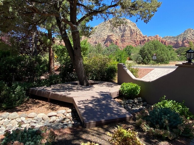 Photo - 2285 Sanborn Dr