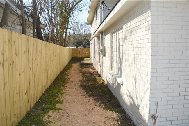 Photo - 3007 Grovey St