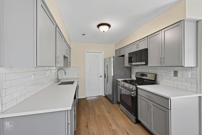 Photo - 7922 Knottingham Cir