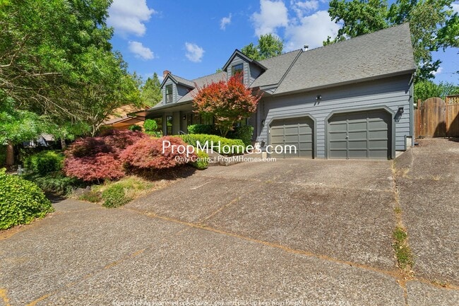 Building Photo - Updated Three Bedroom Home in Tigard!