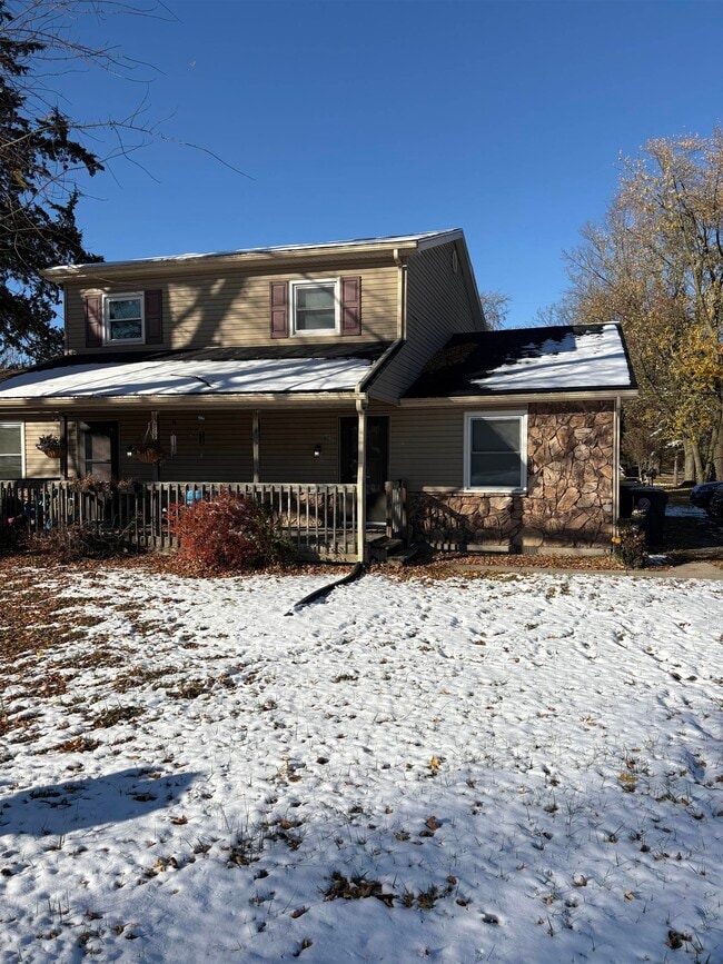 Building Photo - 2232 Nuttman Ave Rental