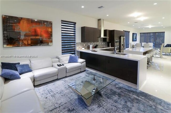 Photo - 10501 NW 66th St